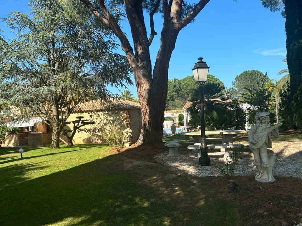 Chambre d'hôtes & SPA Mas Dels Esquirols Bed and Breakfast in Occitanie