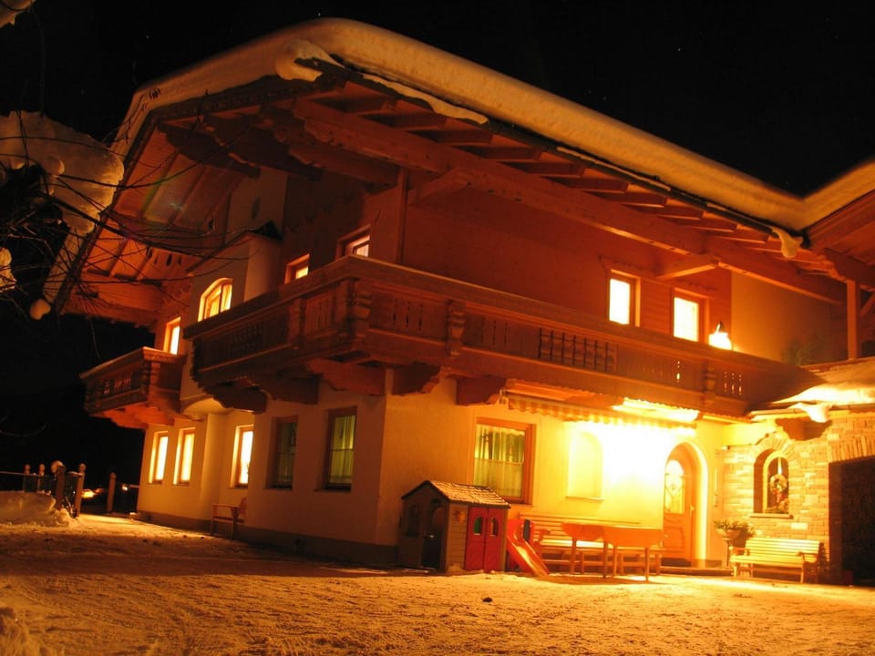 Property building, Facade/entrance, Night, Winter, Parking