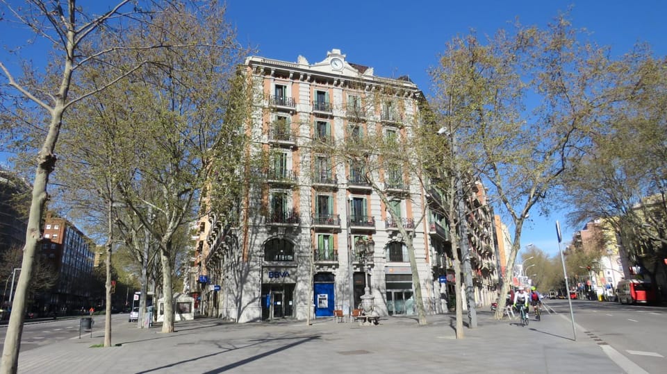 Property building, Facade/entrance