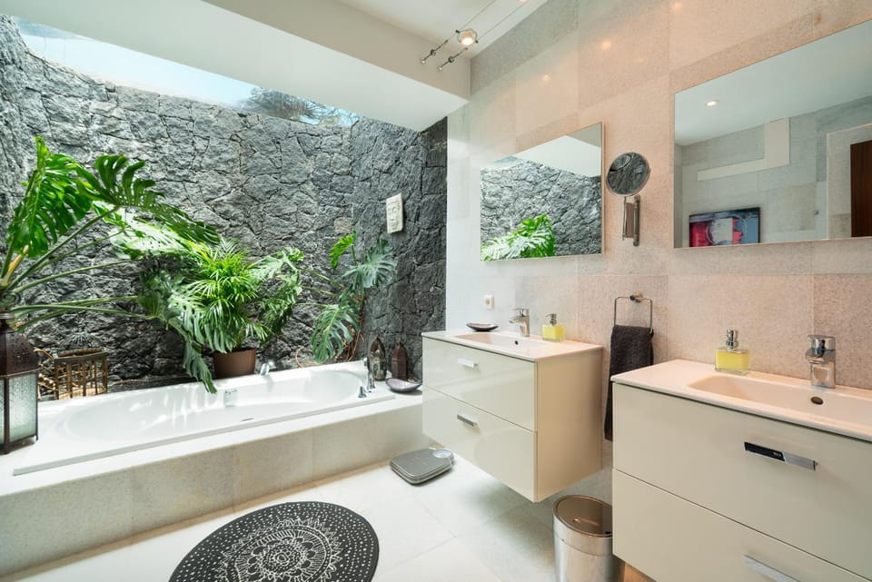 Shower, Bathroom, Bath, towels
