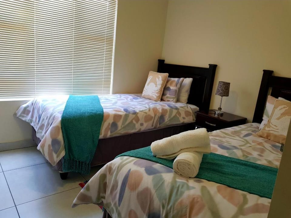 73 The Shades, 23 Weaver Crescent Apartment in Umhlanga
