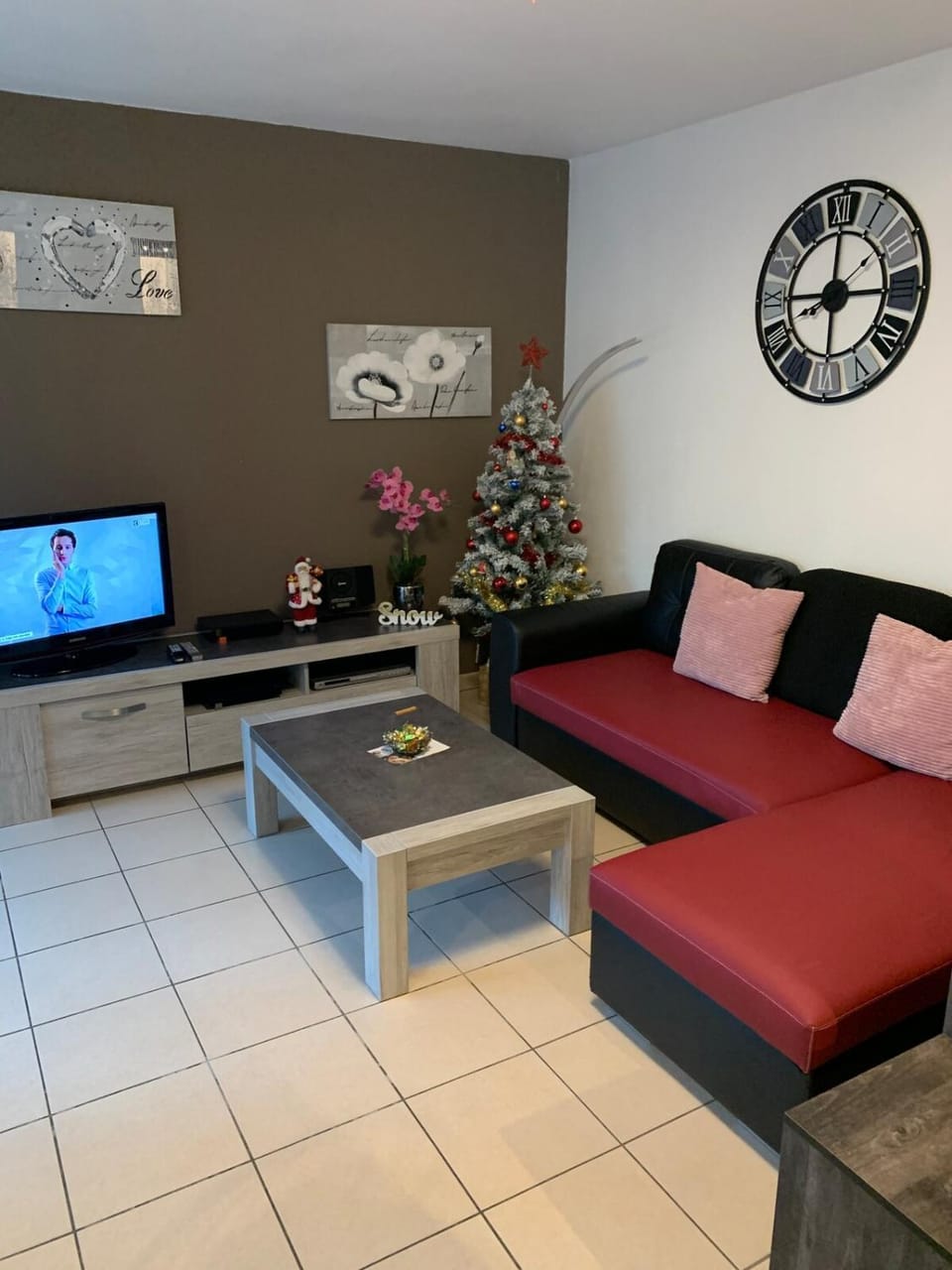 L Édelweiss et sa piscine Apartment in Auvergne-Rhône-Alpes