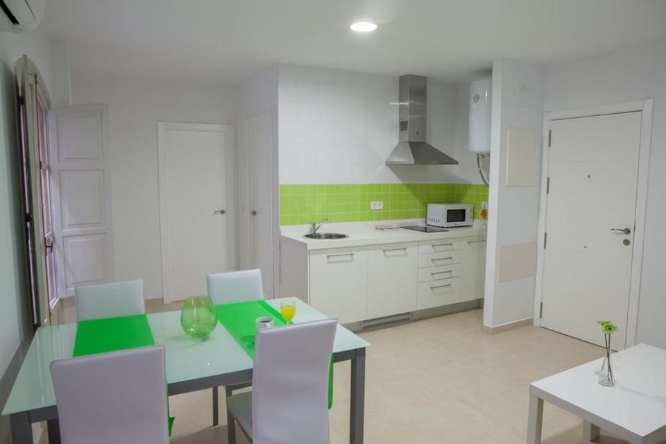 Kitchen or kitchenette, Living room, Dining area
