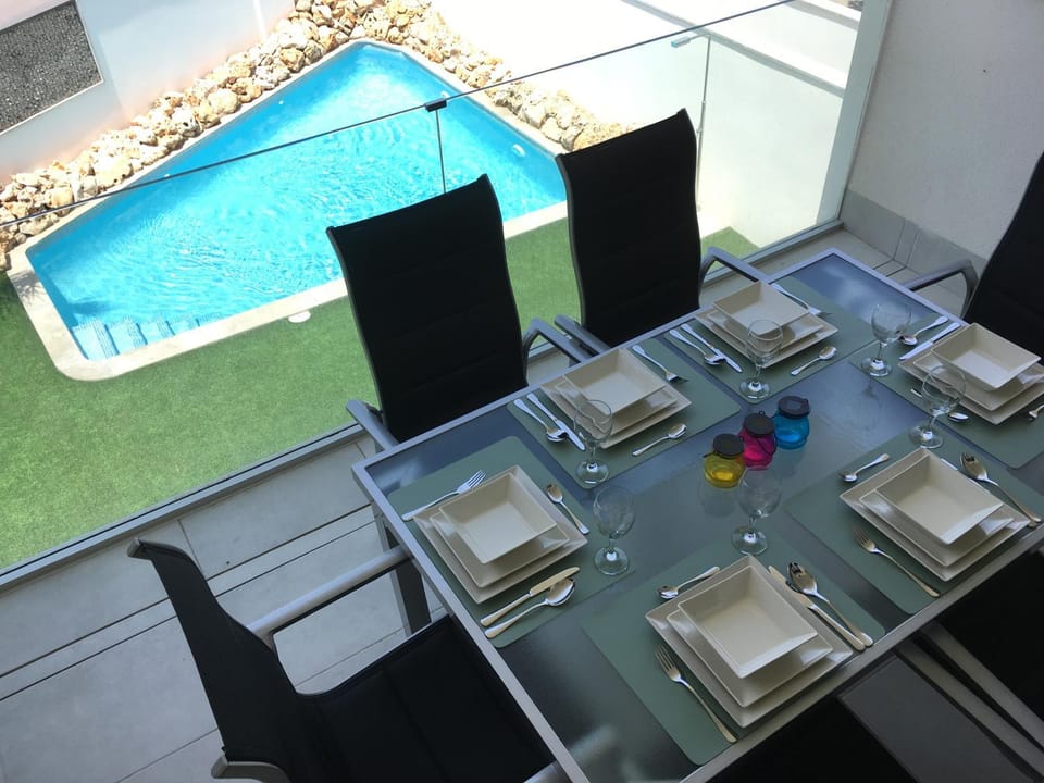 Balcony/Terrace, Pool view