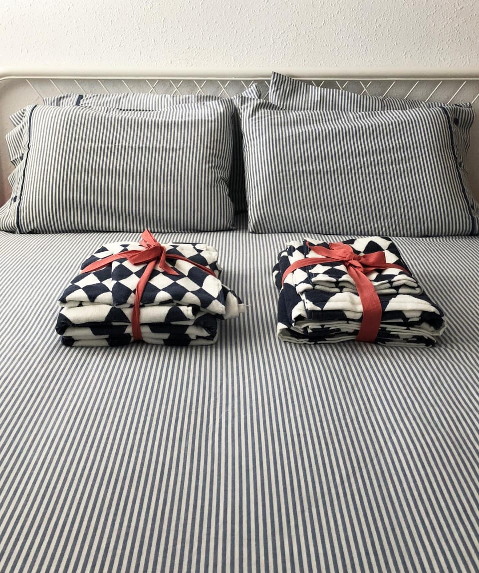 Decorative detail, bunk bed