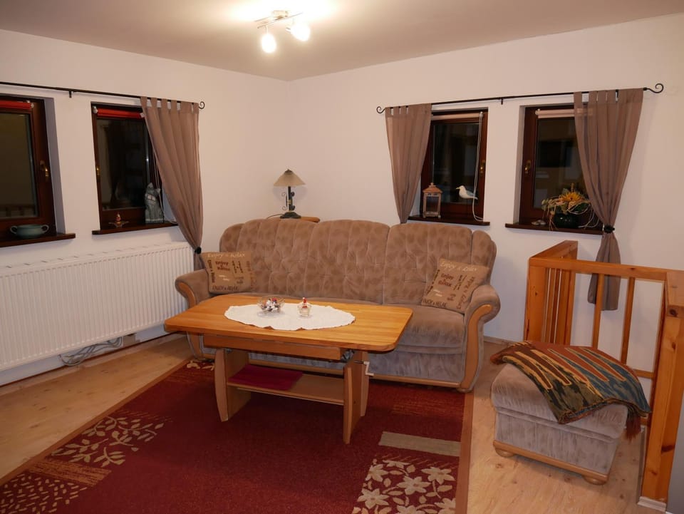 Living room, Photo of the whole room, Seating area