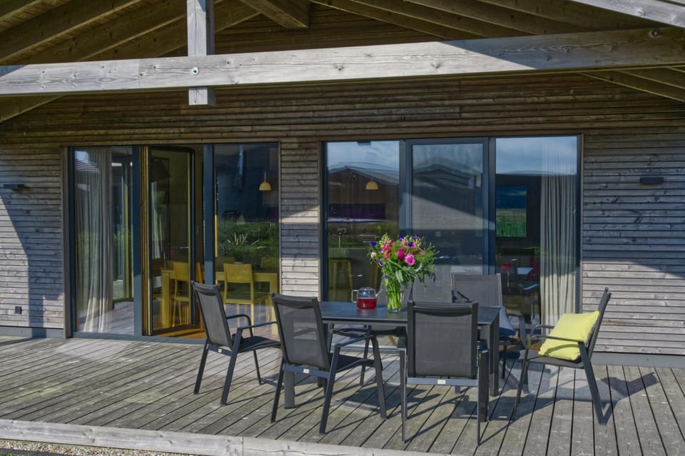 Property building, Balcony/Terrace
