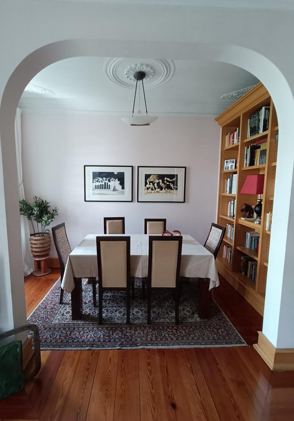Library, Dining area, Dinner