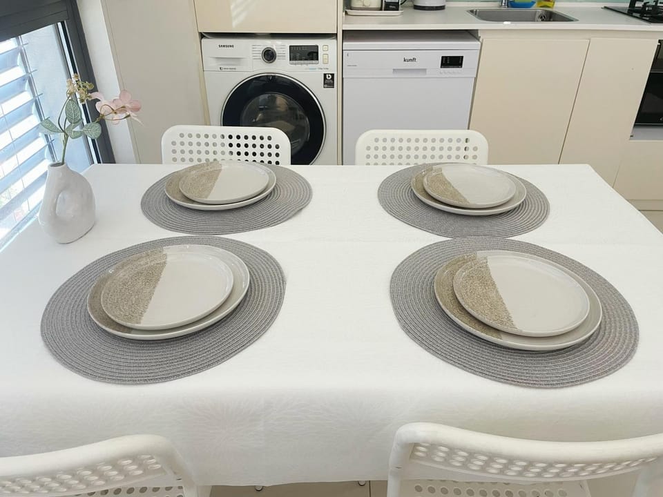 YingYing Apartamento with a free parking space Bed and Breakfast in Lisbon