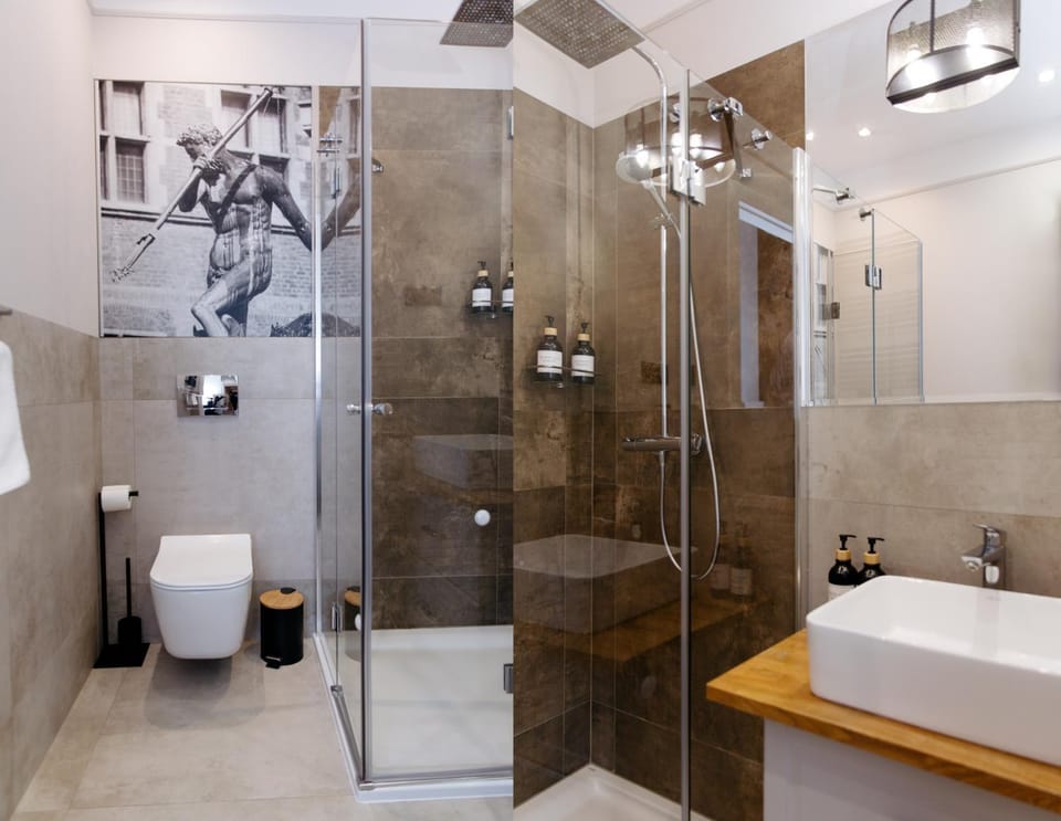 Shower, Toilet, Bathroom
