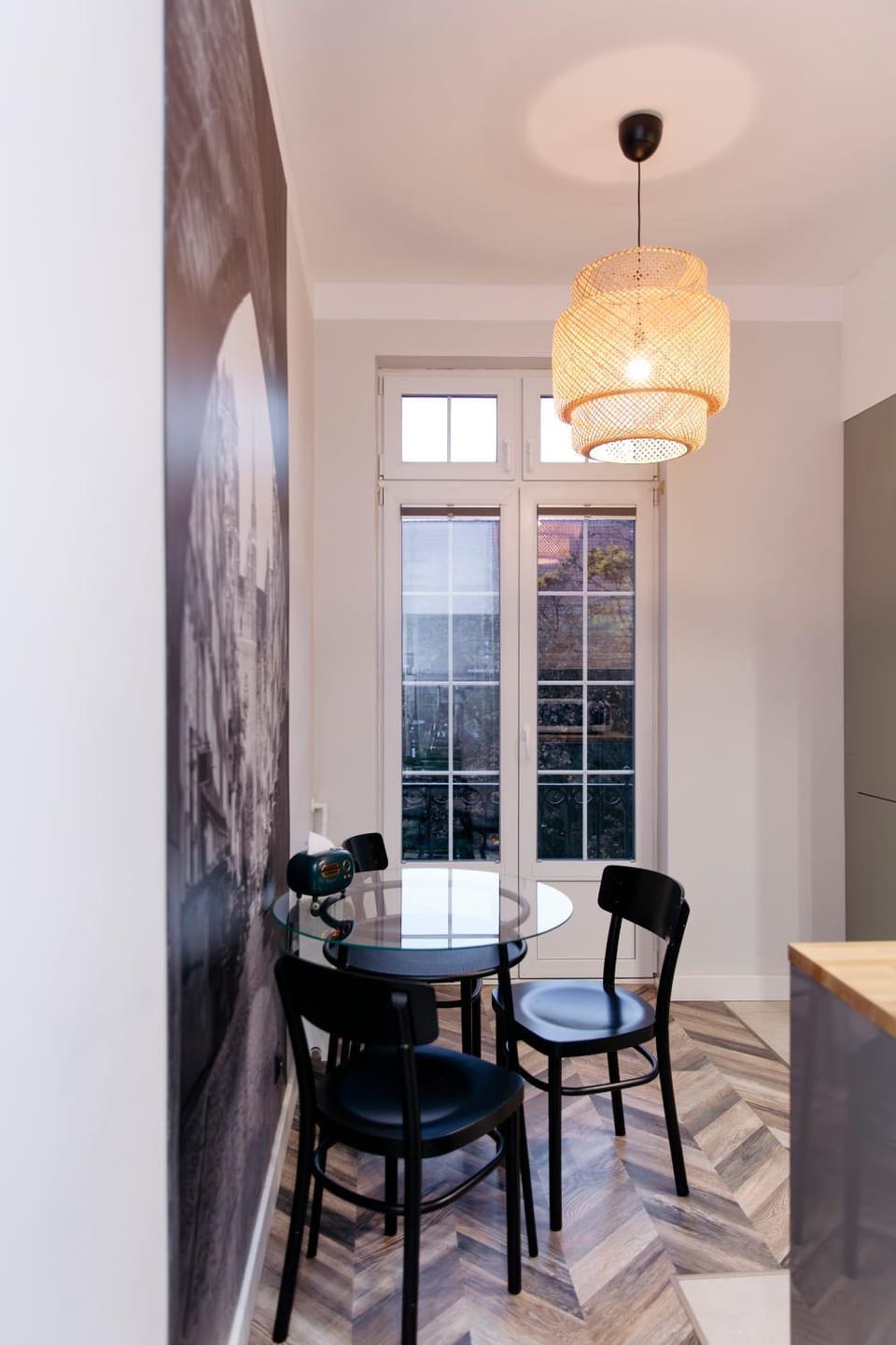 Seating area, Dining area