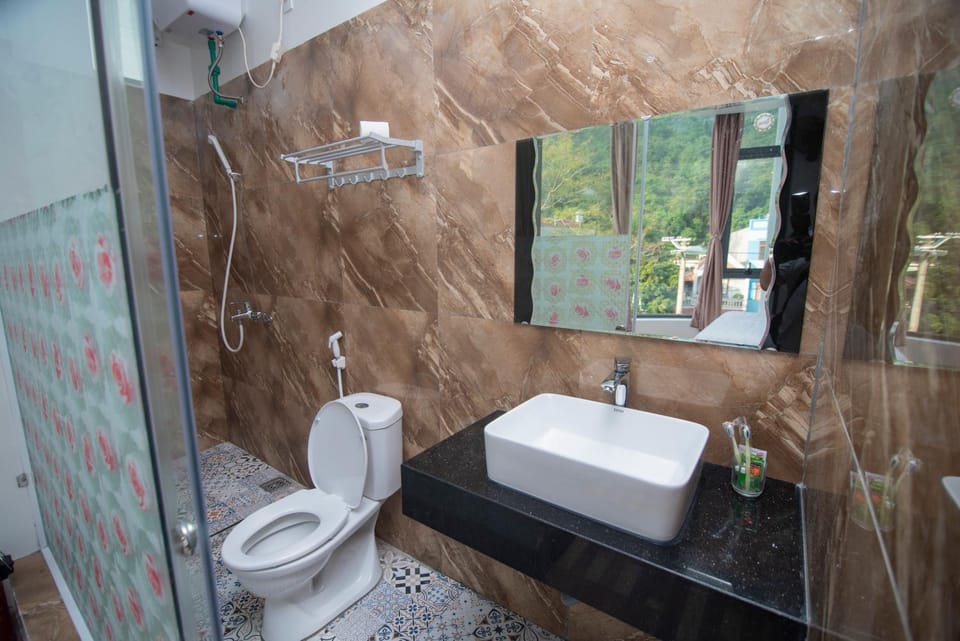 Long Hotel and motobike rental Hotel in Vietnam