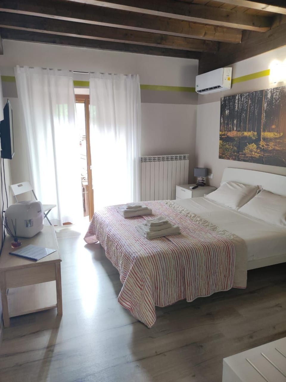 Residenza Lisy Rooms Affittacamere Bed and Breakfast in Canton of Ticino