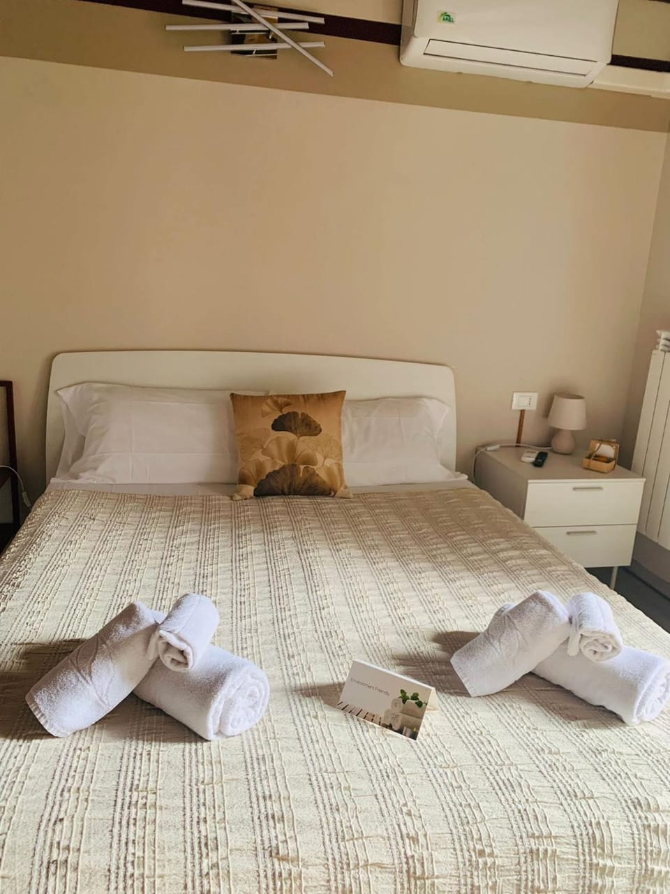 Residenza Lisy Rooms Affittacamere Bed and Breakfast in Canton of Ticino