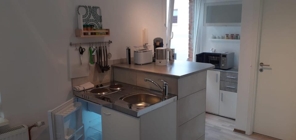 Coffee/tea facilities, Kitchen or kitchenette
