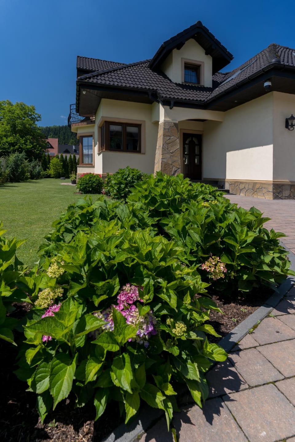 Property building, Garden