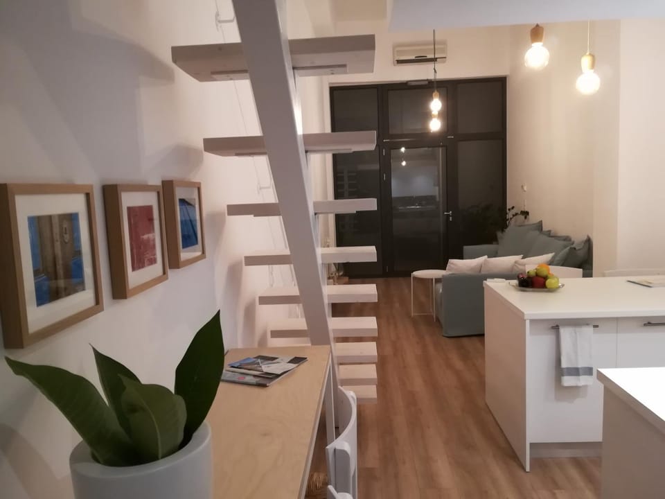 Sixteen All Seasons House Apartment in Chania