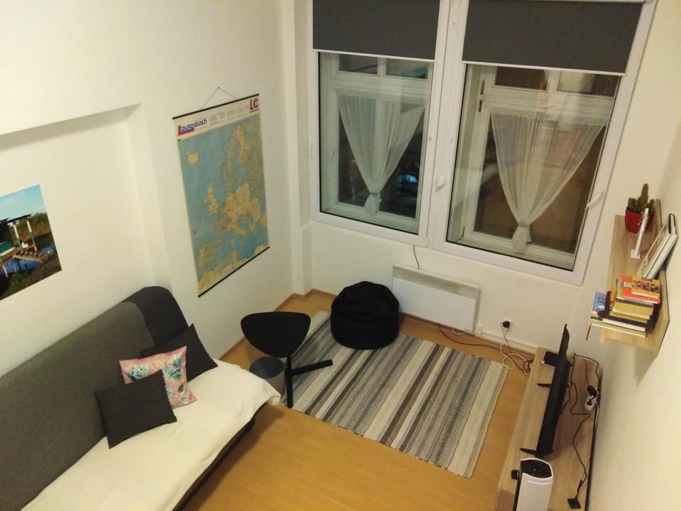 Studio Husitská 114/74 Apartment in Prague