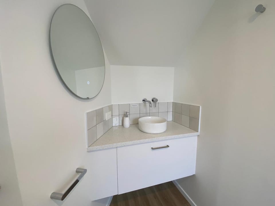 Oneroa Chalet Chalet in Auckland Region