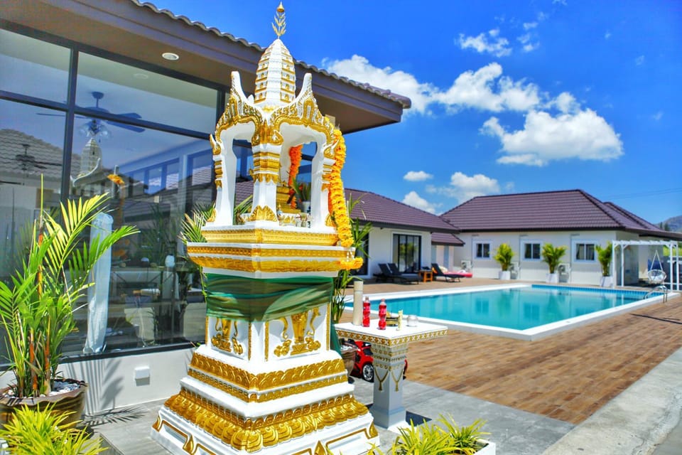 Property building, Swimming pool