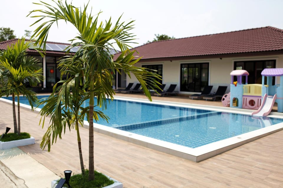 Property building, Swimming pool