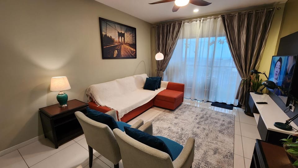 Aldridge Residence Tropical Suite - EMIRA Apartment in Selangor, Malaysia