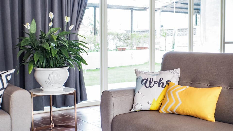 Living room, Seating area