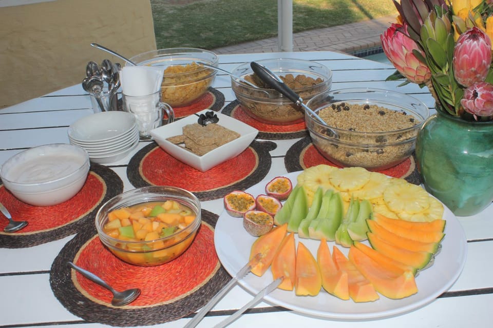 Breakfast, Buffet breakfast