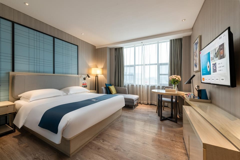 Echarm Hotel Jiahe Wanggang Subway Station Branch Hotel in Guangzhou