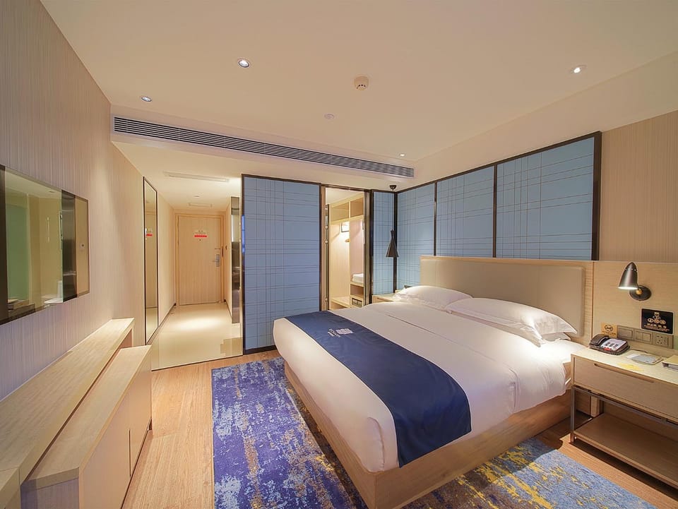 Echarm Hotel Jiahe Wanggang Subway Station Branch Hotel in Guangzhou