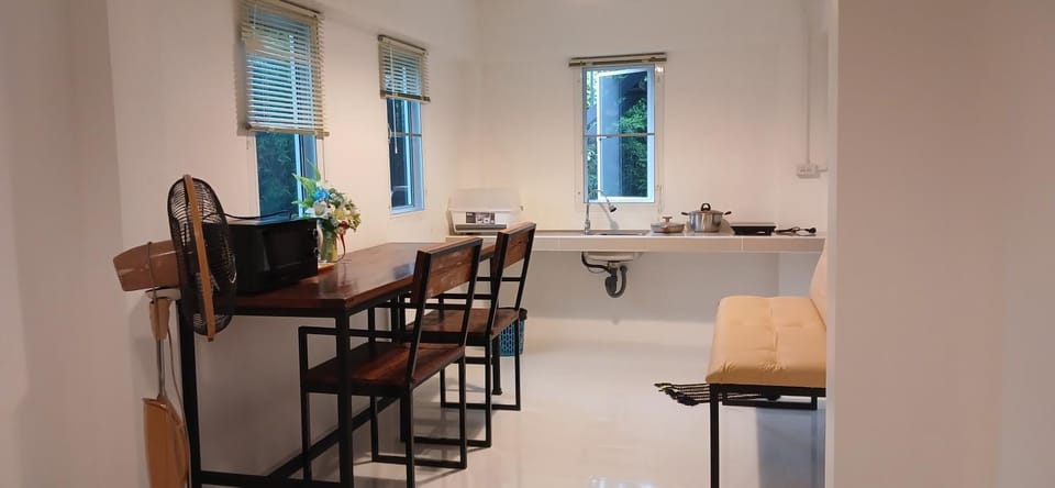 Por Ar Yor ปอ อา ยอ รีสอร์ท Hostel in Thailand