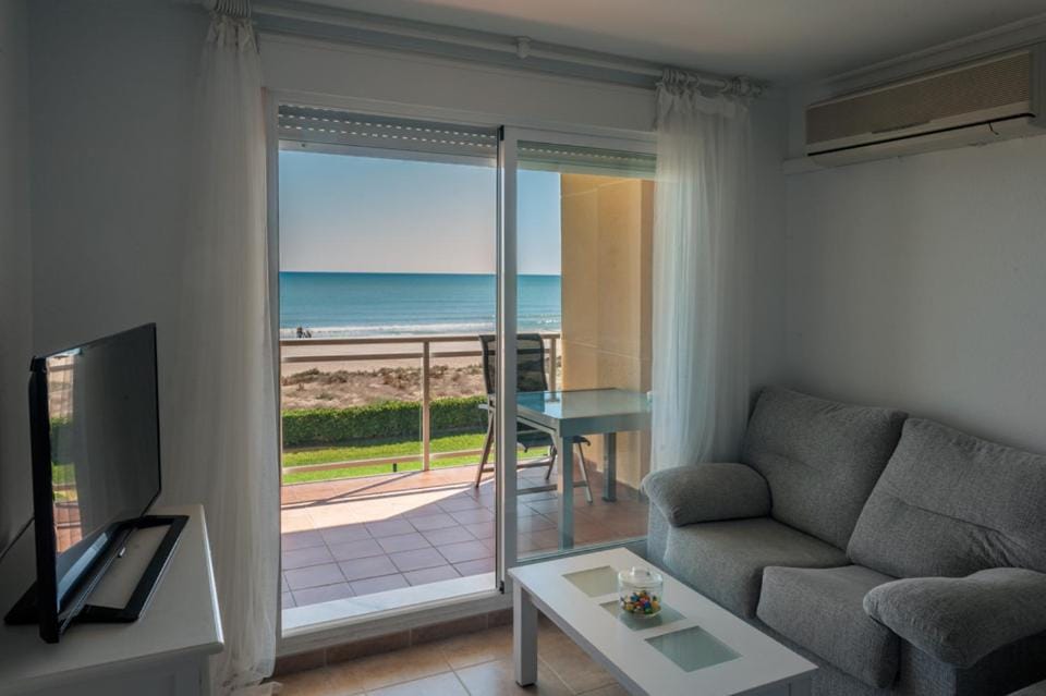 PRIMERISIMA LINES DE PLAYA AP10 apartamento Apartment in Safor