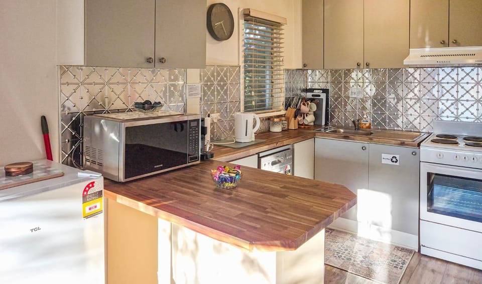 Coffee/tea facilities, Pets, kitchen
