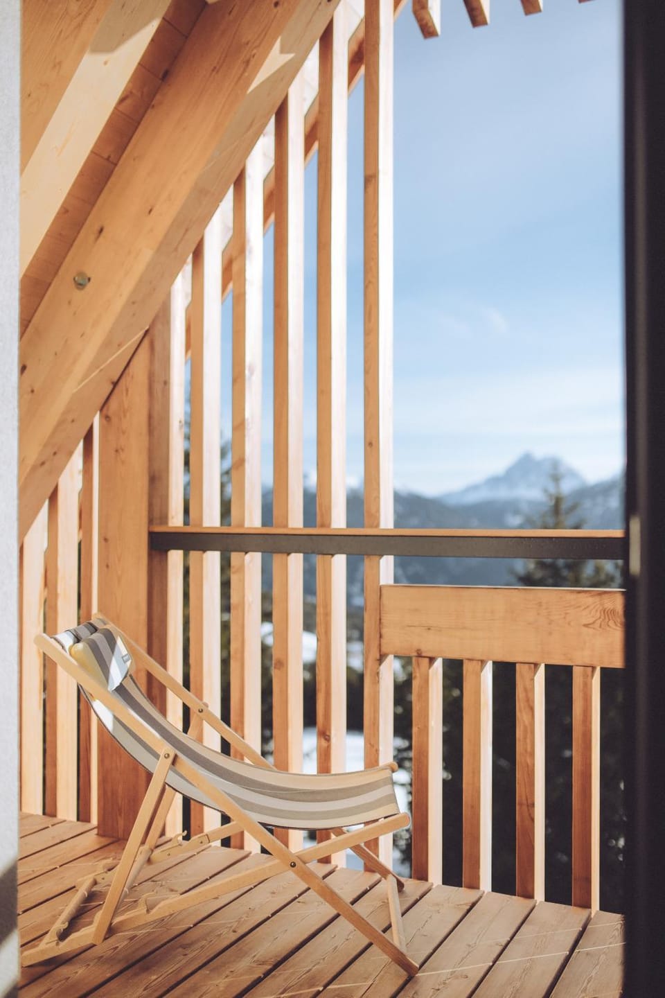 Balcony/Terrace, Mountain view