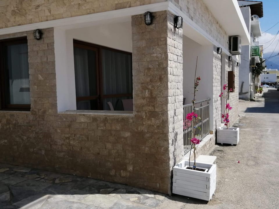 Ellie's Apartment in Kardamena