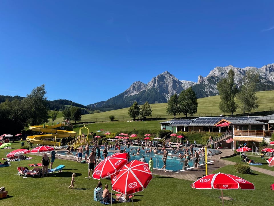Nearby landmark, Natural landscape, Mountain view, Pool view, Swimming pool, sunbed