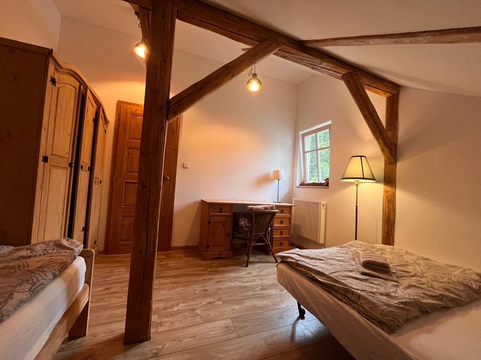 Bedroom, wardrobe