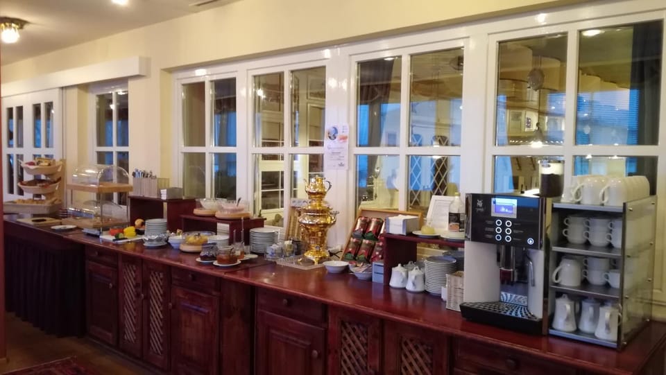 Breakfast, Buffet breakfast