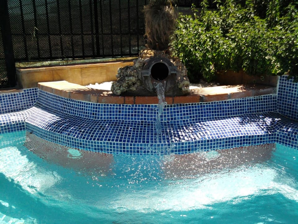 Swimming pool, Swimming pool