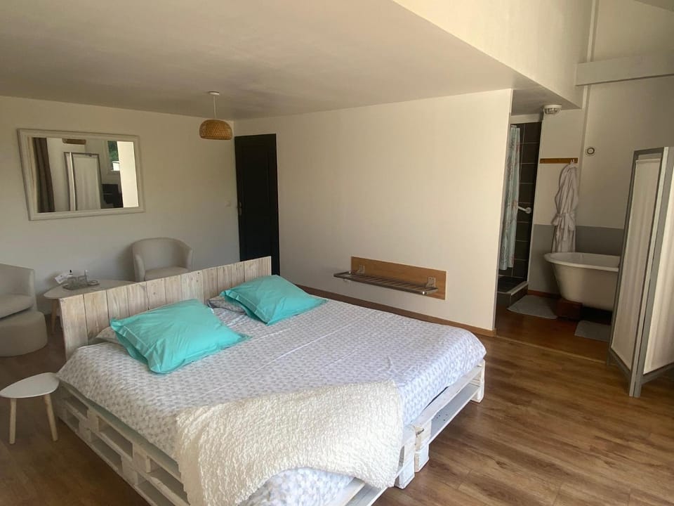 B&B La Laiterie de Fontpatour Bed and Breakfast in Nouvelle-Aquitaine