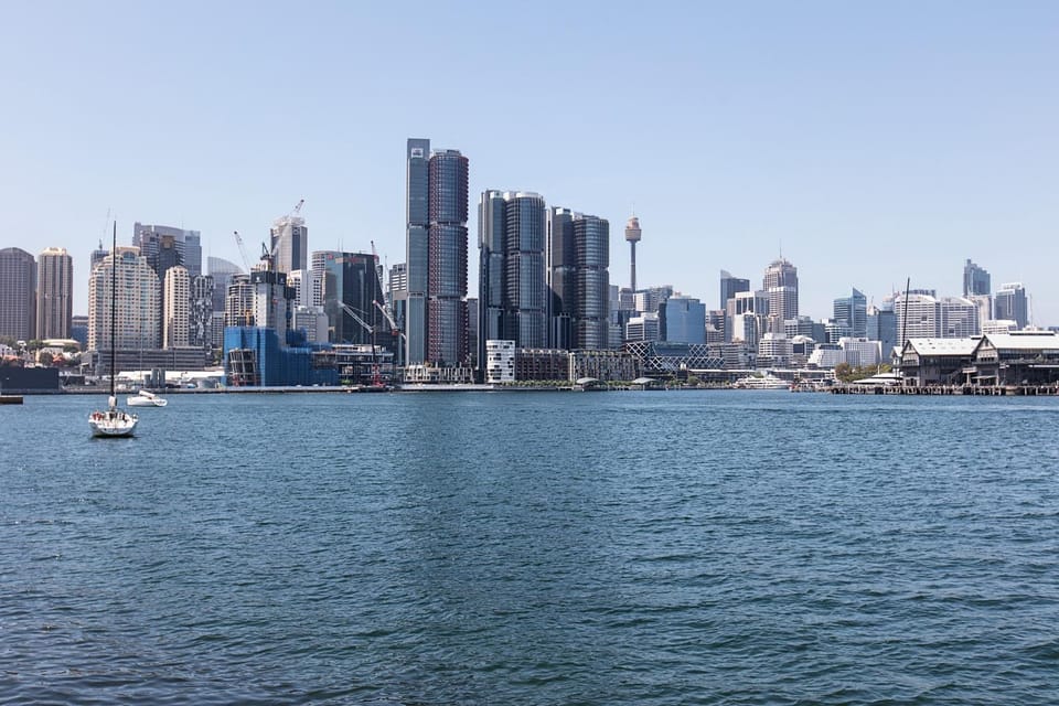 Wake up to Sydney Harbour Apartment in Sydney