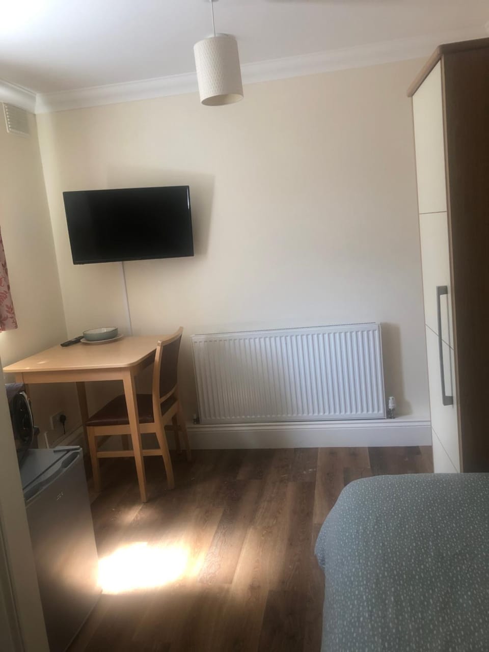 Montrose Guest House Bed and Breakfast in Romford