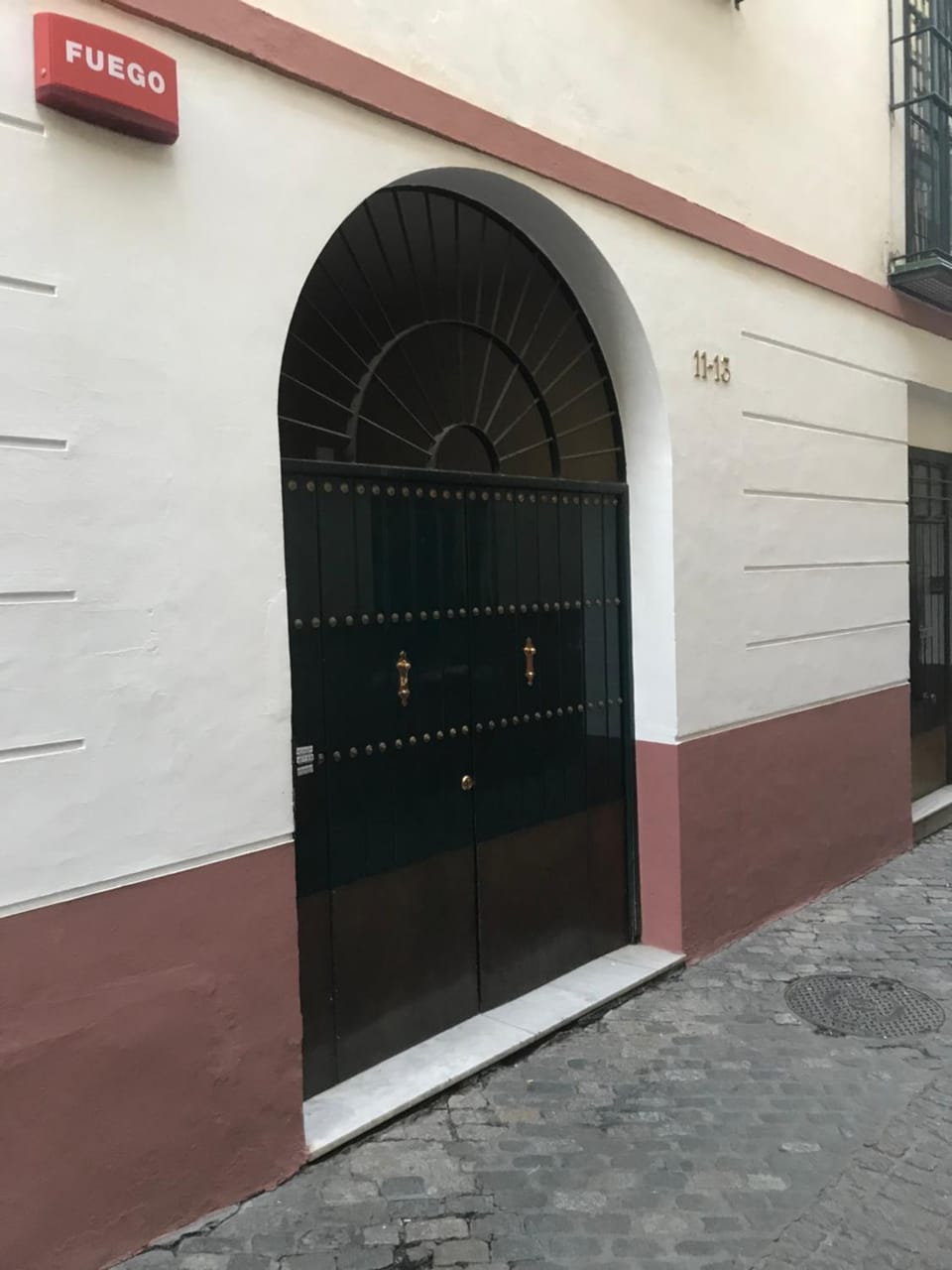 Facade/entrance