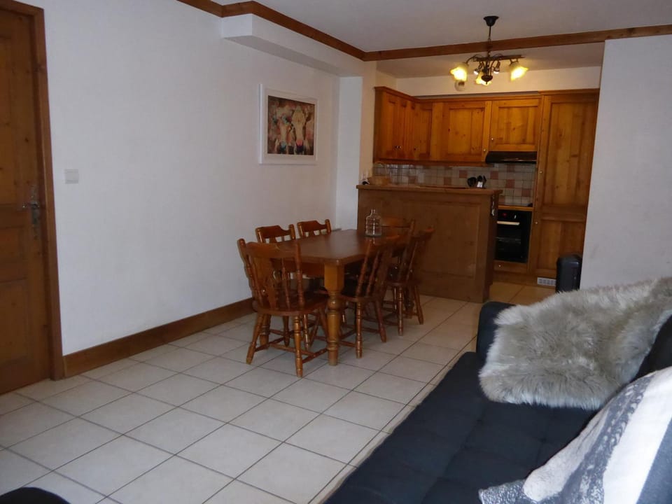 Appartement alpin avec balcon sud, proche Courchevel - FR-1-464-3 Apartment in Saint-Bon-Tarentaise