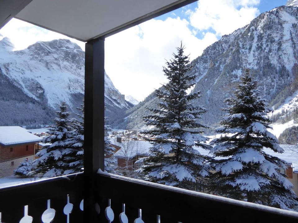 Charmant 2 pièces, balcon sud, piscine chauffée - FR-1-464-9 Apartment in Pralognan-la-Vanoise