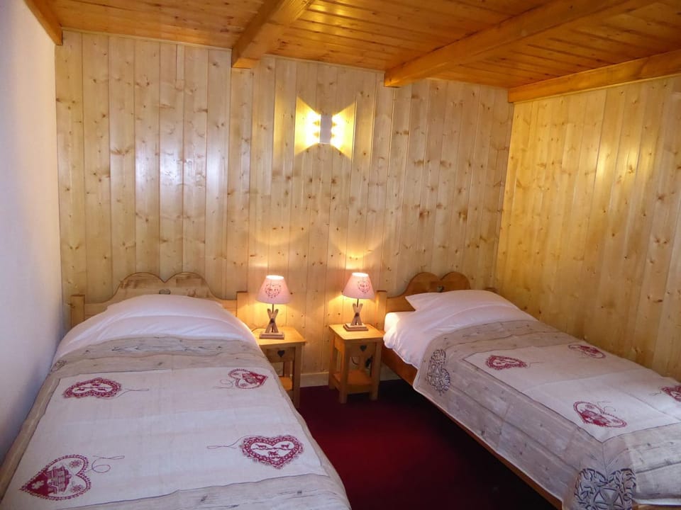 Charmant chalet en pierre pour 6 pers. à Pralognan-la-Vanoise - FR-1-464-16 Chalet in Pralognan-la-Vanoise