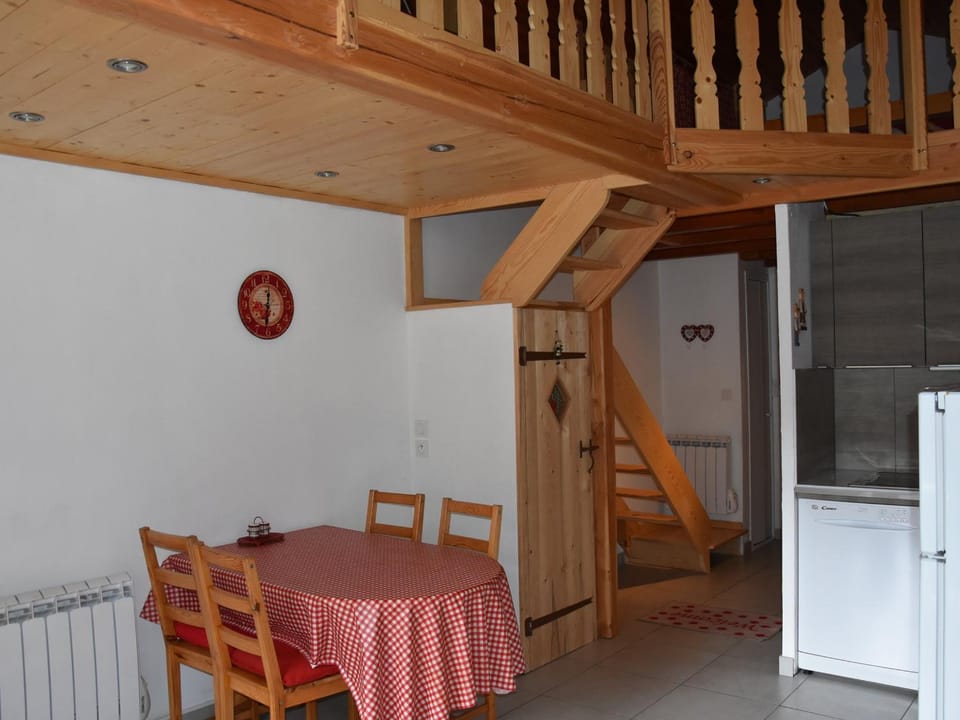 Studio mezzanine à Champagny, 4 pers, balcon sud - FR-1-464-17 Apartment in Champagny-en-Vanoise