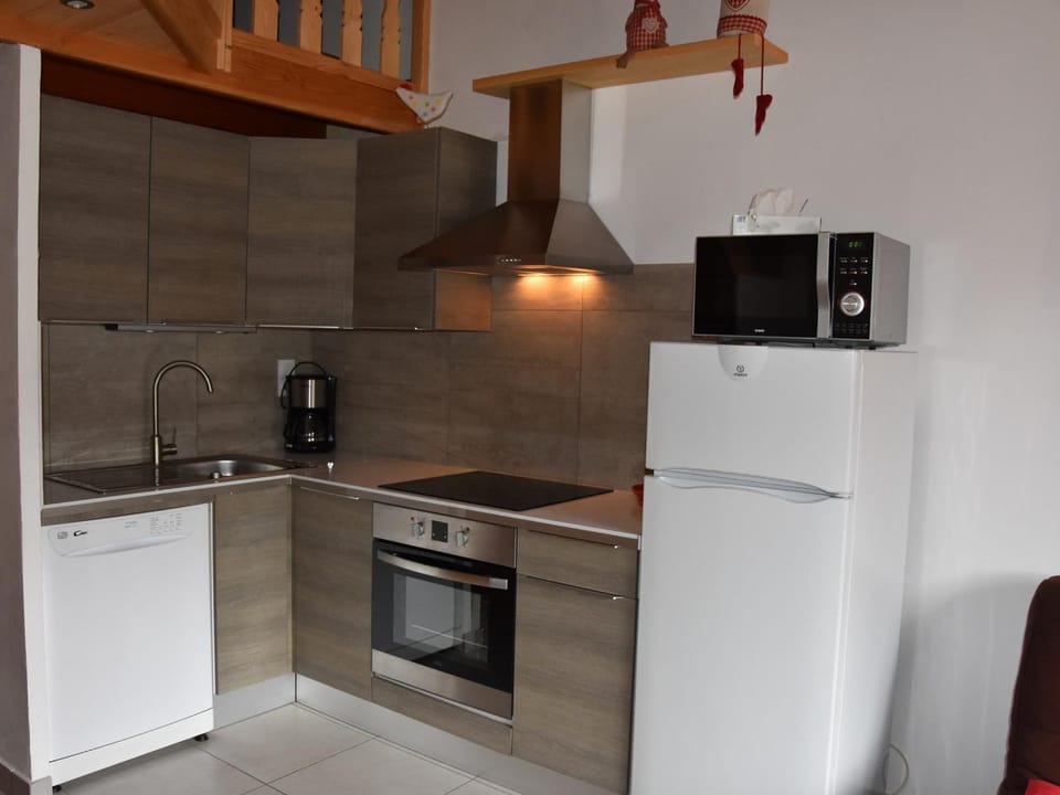 Studio mezzanine à Champagny, 4 pers, balcon sud - FR-1-464-17 Apartment in Champagny-en-Vanoise