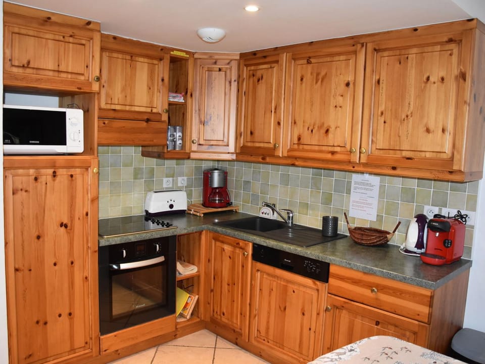 Appartement cosy et lumineux avec jardin, pour 6 personnes - FR-1-464-26 Apartment in Pralognan-la-Vanoise