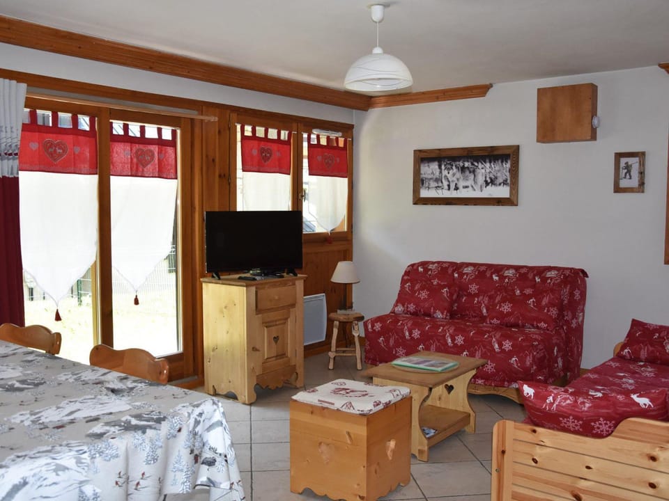 Appartement cosy et lumineux avec jardin, pour 6 personnes - FR-1-464-26 Apartment in Pralognan-la-Vanoise